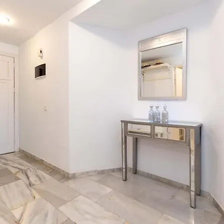 Altamira 60 - One Bed Apartment *